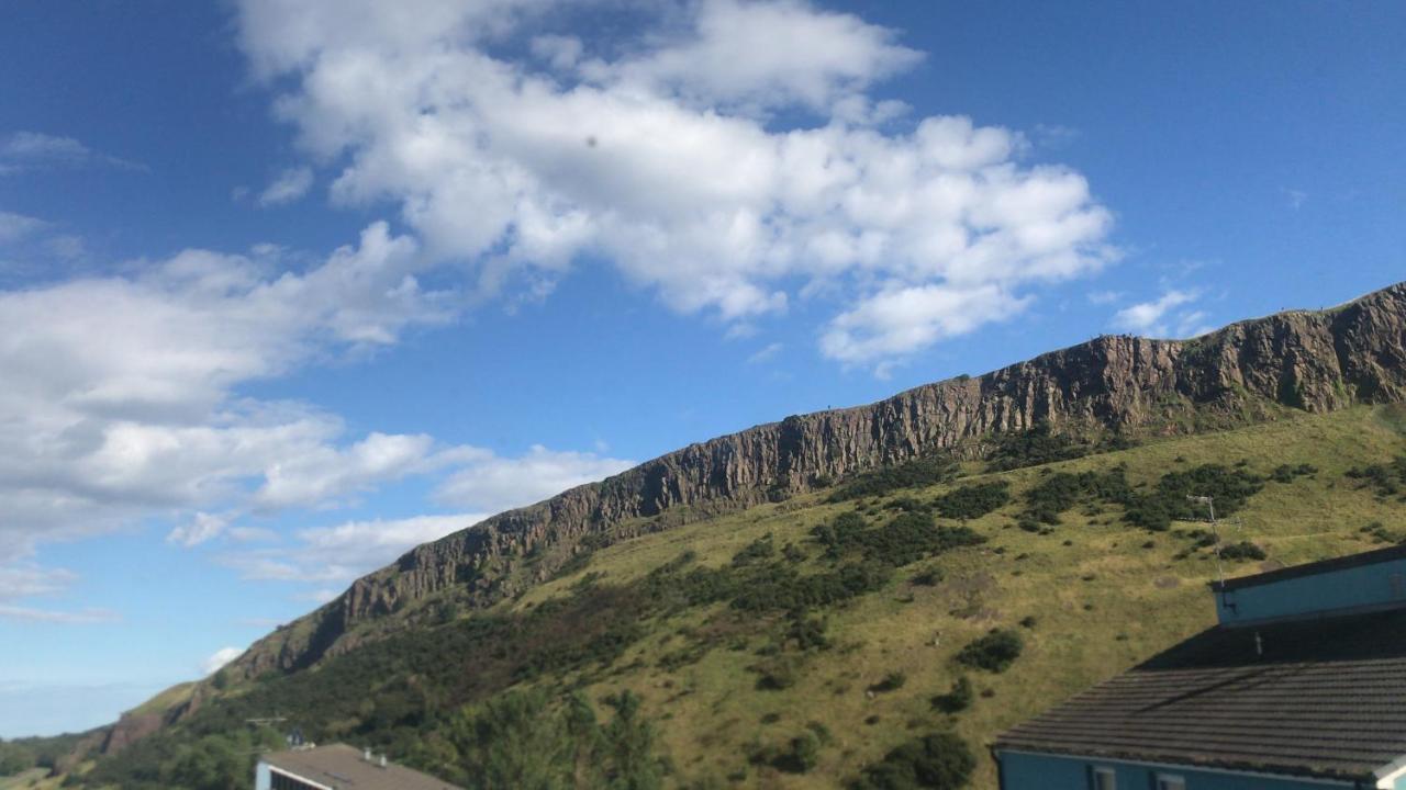 Holyrood Skyline Apartment Edinburgh Bagian luar foto