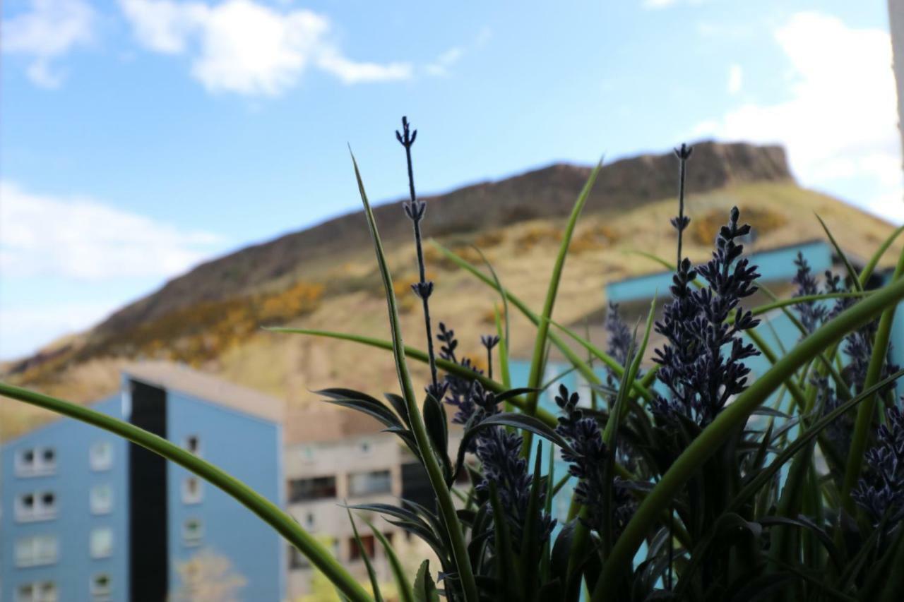 Holyrood Skyline Apartment Edinburgh Bagian luar foto
