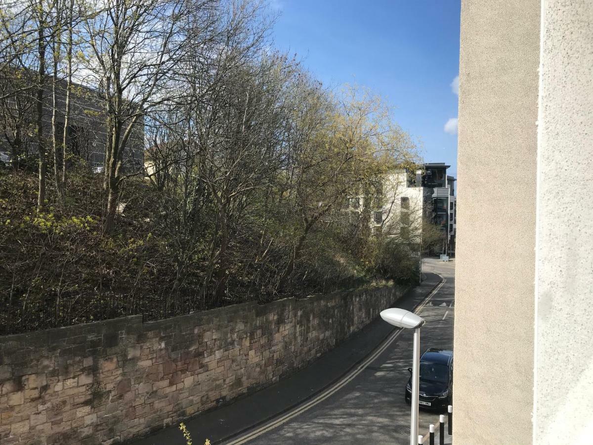 Holyrood Skyline Apartment Edinburgh Bagian luar foto
